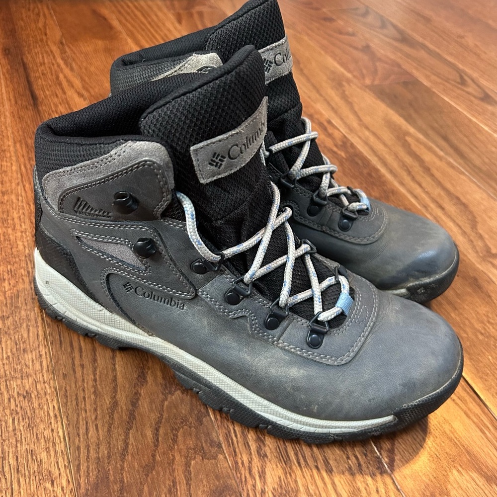 Columbia Women's Newton Ridge Plus Waterproof Amped hiking boots size 9.5 - Picture 3 of 9